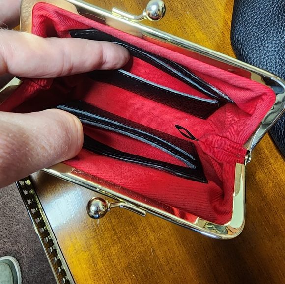 Dooney & Bourke Pebble grain Leather bag and Kiss lock coin wallet.  🔐 - Picture 13 of 13